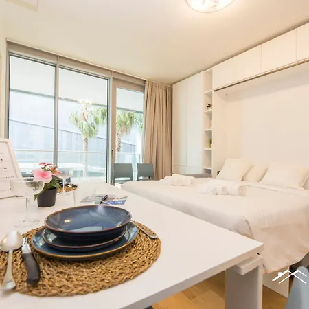Appartement Waterfront Lux| Studio|a/c| Wifi By Tilo *
